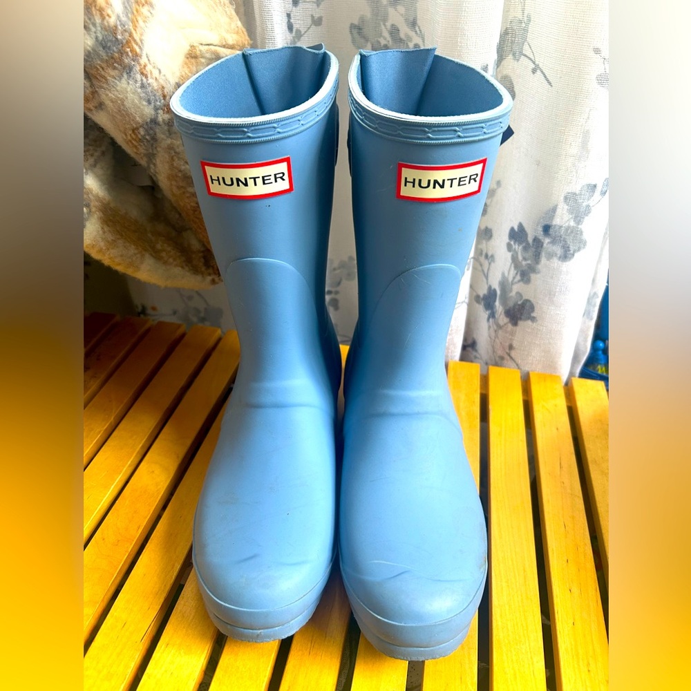 Hunter wellies, periwinkle, like new size US7